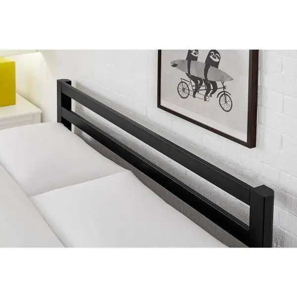 Cama individual Grandon de metal negro tipo plataforma con listones