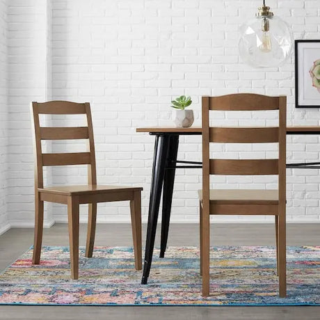 Silla de comedor en acabado roble pátina con respaldo de escalera (juego de 2)